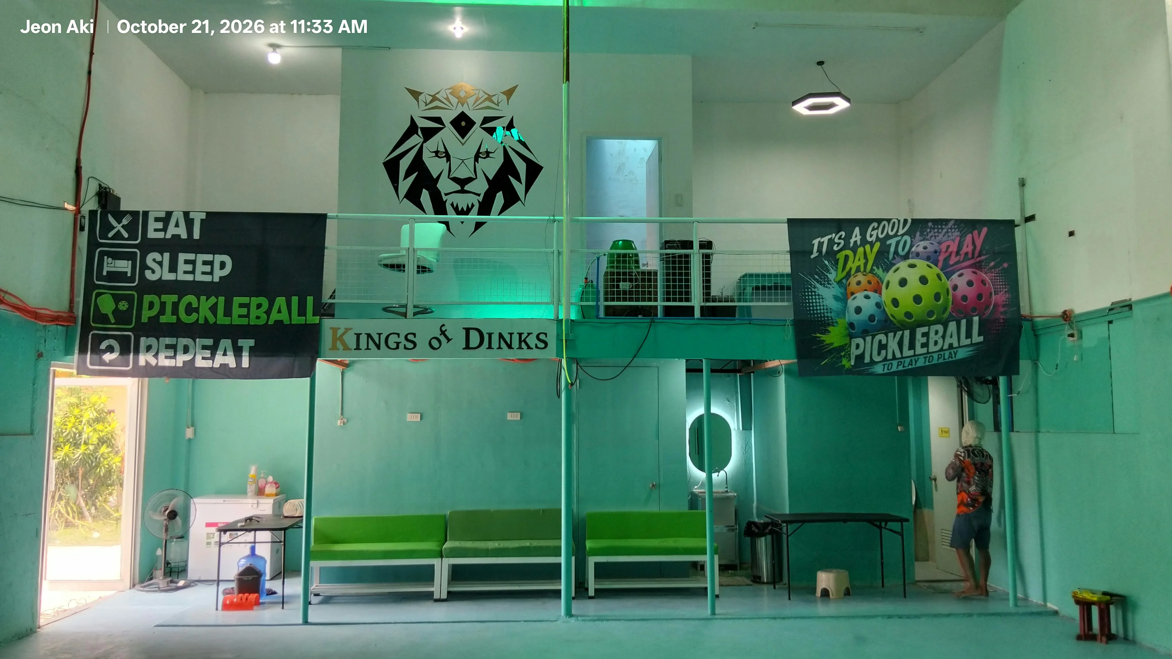 KINGS OF DINKS — Photo 1